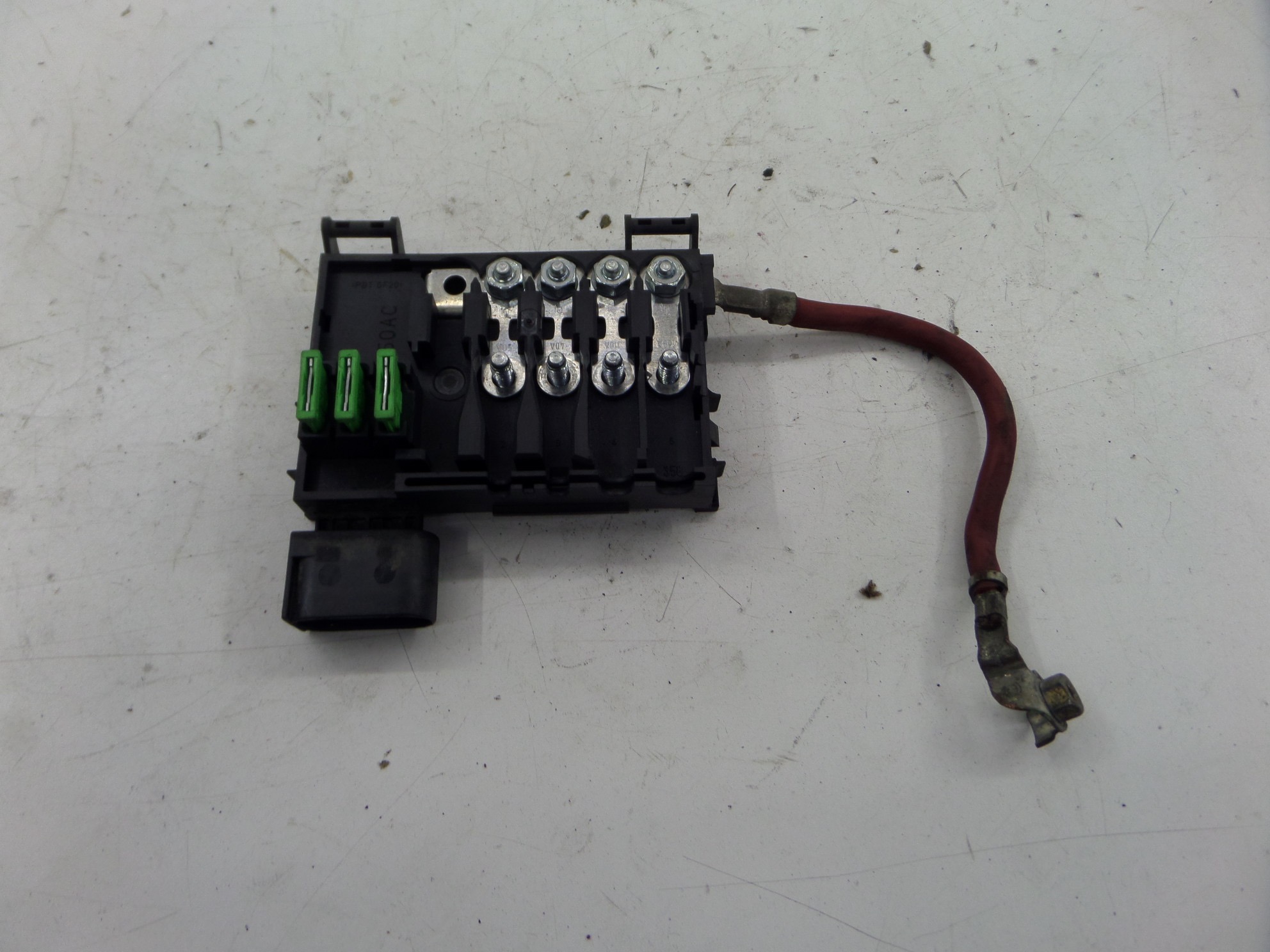 Vw Jetta Tdi Wagon Golf Battery Top Fuse Box Mk4 00-05 Oem 