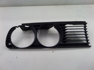 BMW 318i Right Headlight Grille Grill E30 84-92 OEM 1 945 886.0