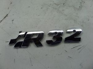 VW R32 Emblem MK5 08 OEM