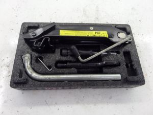 VW Eos Tool Kit 07-11 OEM