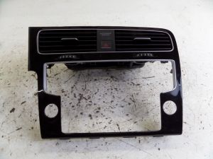 VW Golf R Center Console Stereo Vent Surround Dash Trim MK7 15-19 5G1 819 728